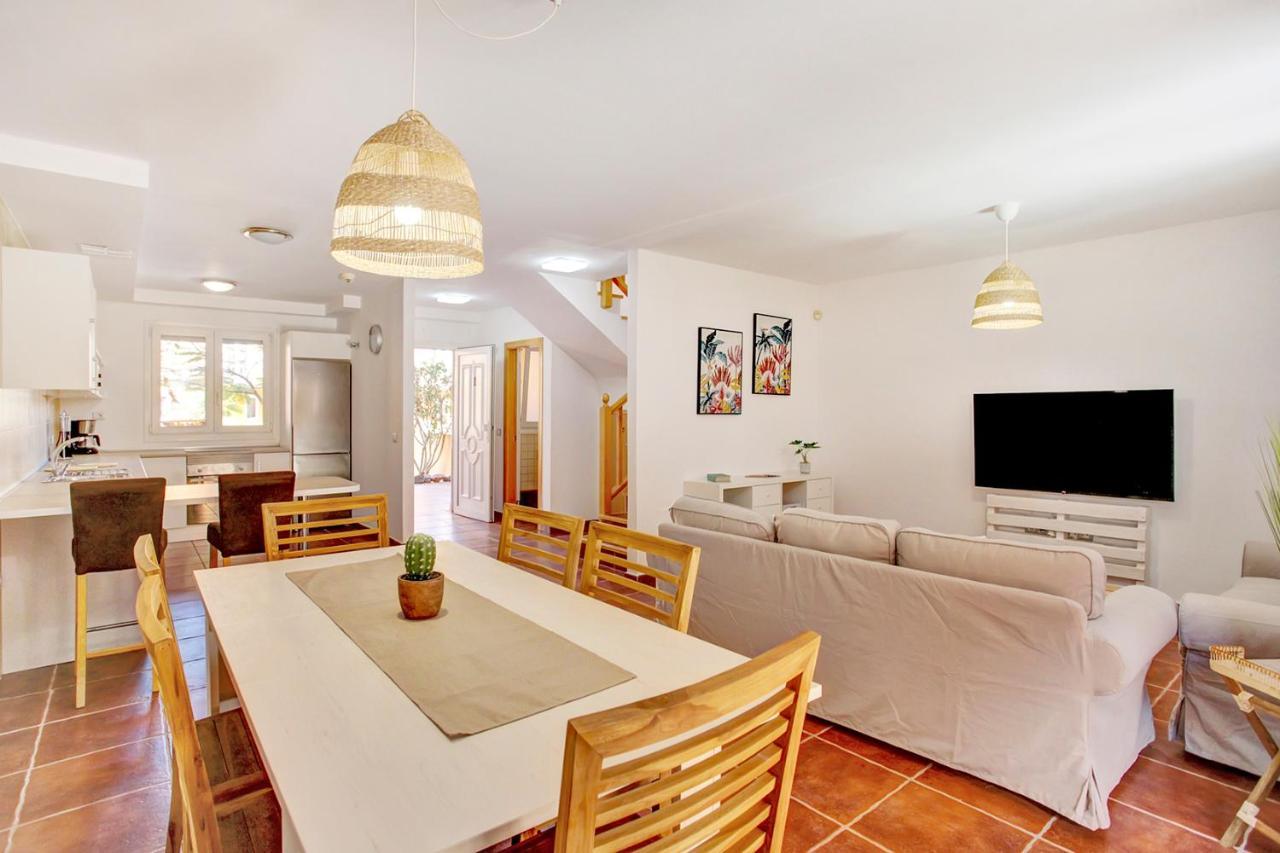 Premium Family House Apartment Коралео Екстериор снимка