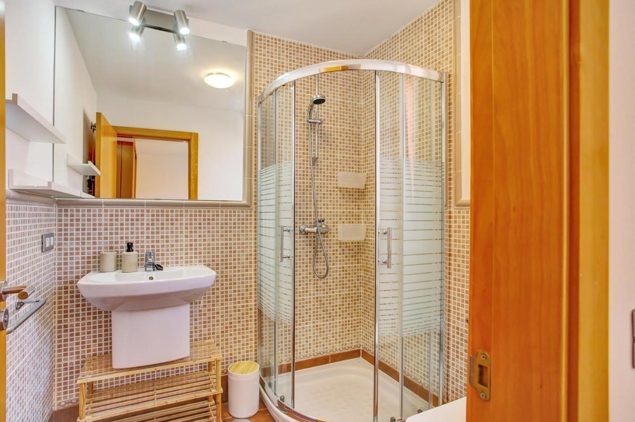Premium Family House Apartment Коралео Екстериор снимка
